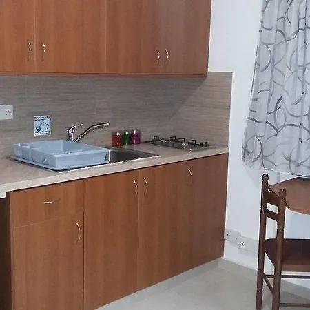 Cankis Court 1 아파트 *